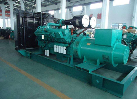 石屏800kw康明斯柴油发电机组图片 石屏800kw康明斯柴油发电机组图片